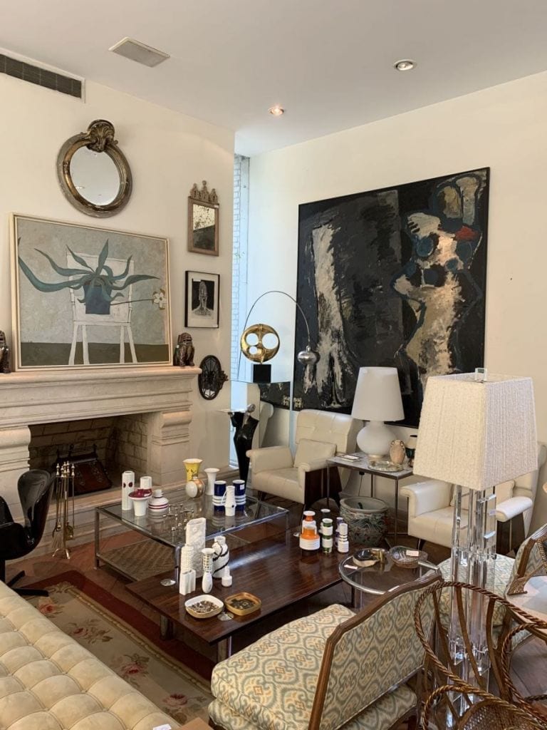 familia-vende-tudo-sala-loft